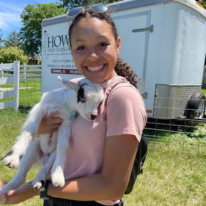 Meet your Posher, Jackie